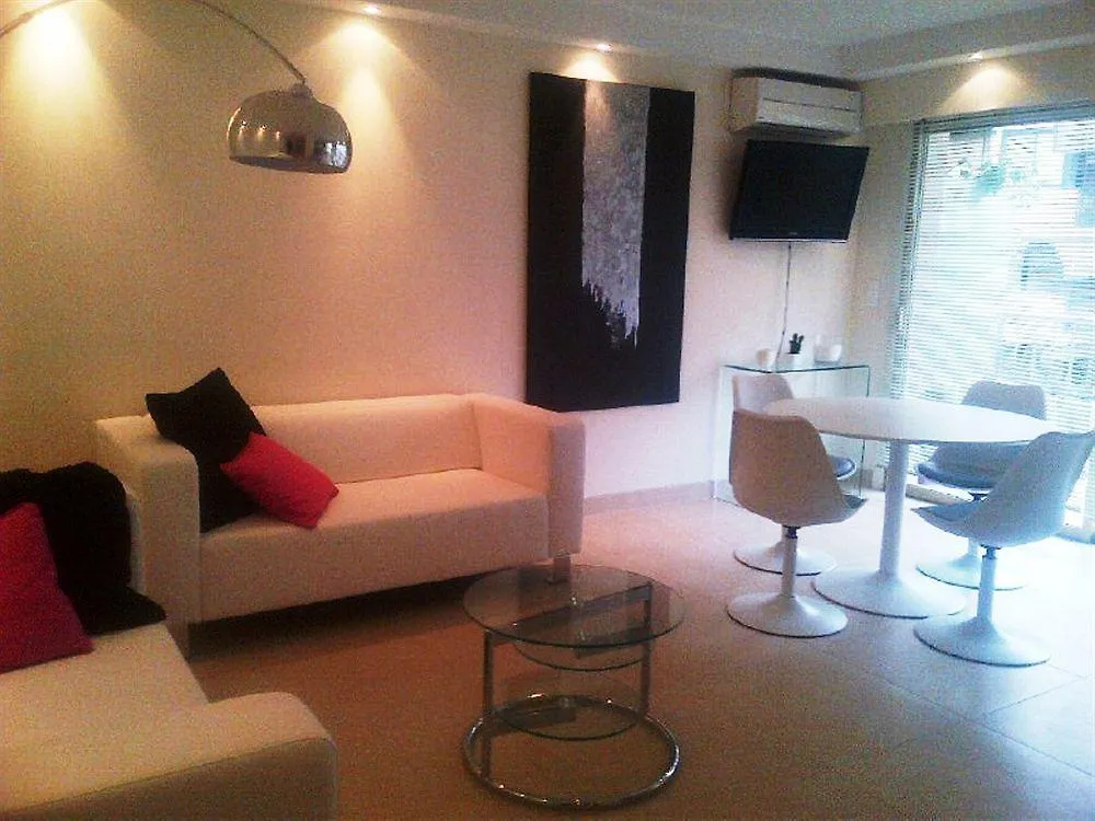 Apartment Arthur Properties Rue D'Antibes Cannes France